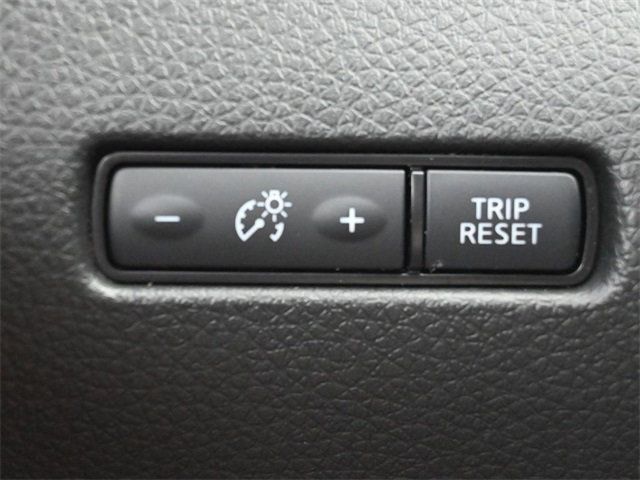 2021 Nissan Rogue Sport S photo 23