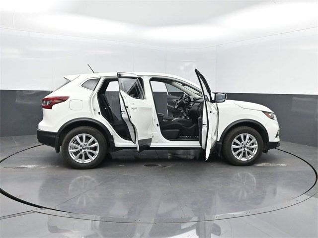 2021 Nissan Rogue Sport S photo 32