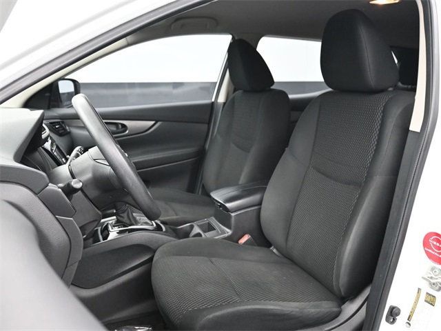 2021 Nissan Rogue Sport S photo 6