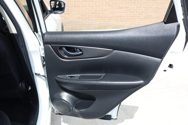 2021 Nissan Rogue Sport FWD S - 22872850 - 21