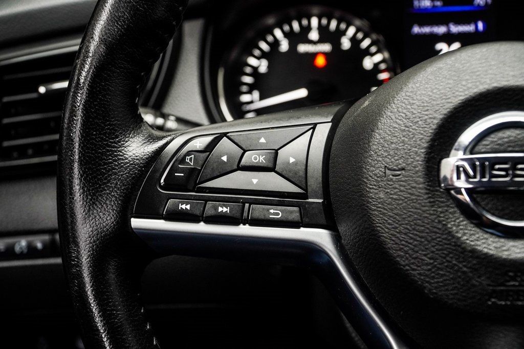2021 Nissan Rogue Sport SV photo 21