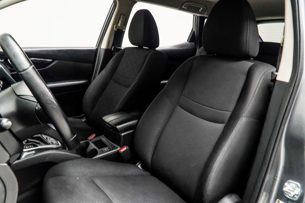 2021 Nissan Rogue Sport SV photo 26