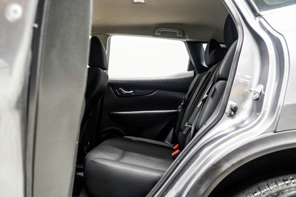 2021 Nissan Rogue Sport SV photo 28