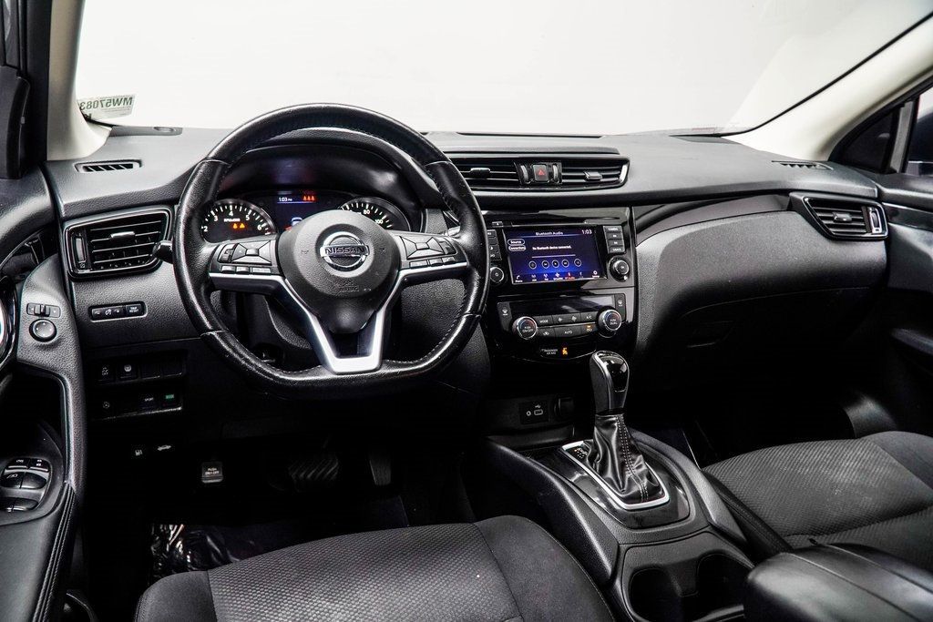 2021 Nissan Rogue Sport SV photo 4