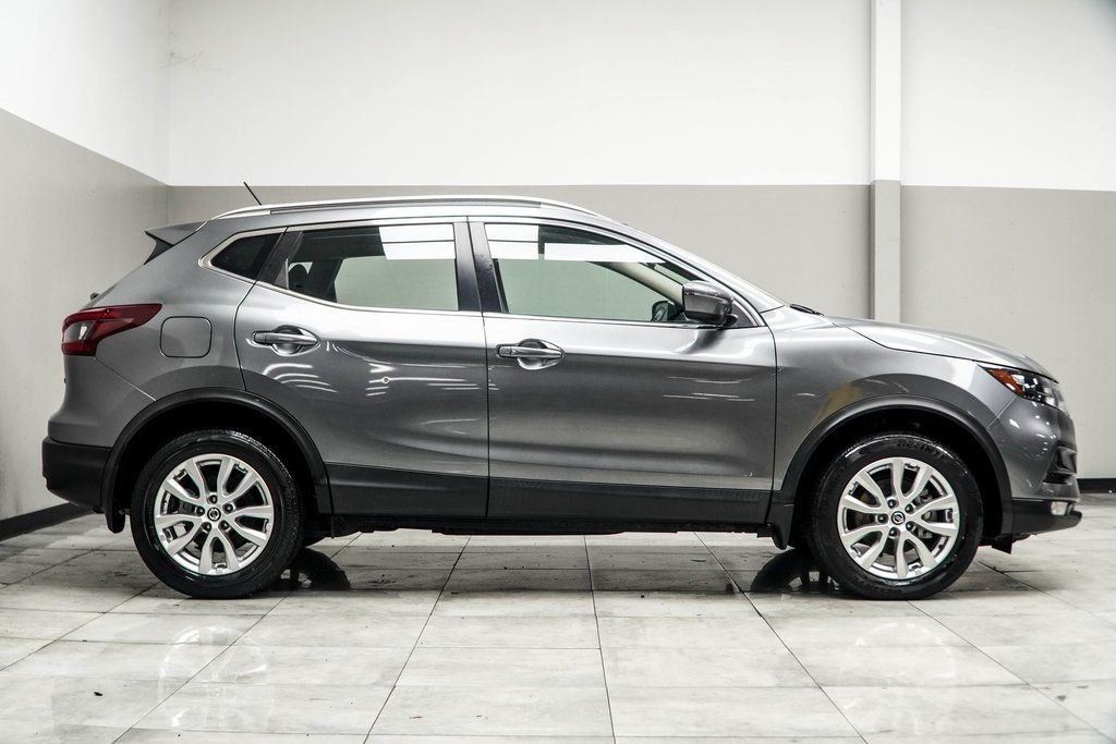 2021 Nissan Rogue Sport SV photo 5