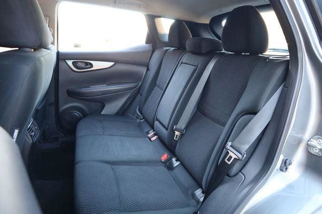 2021 Nissan Rogue Sport S - 23090704 - 21