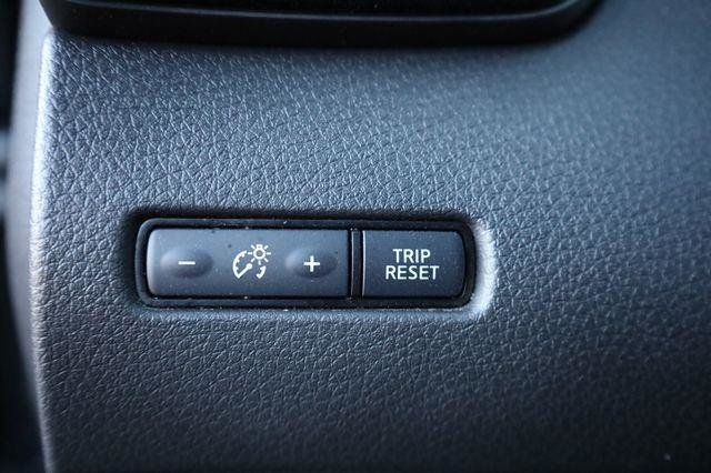 2021 Nissan Rogue Sport S - 23090704 - 33