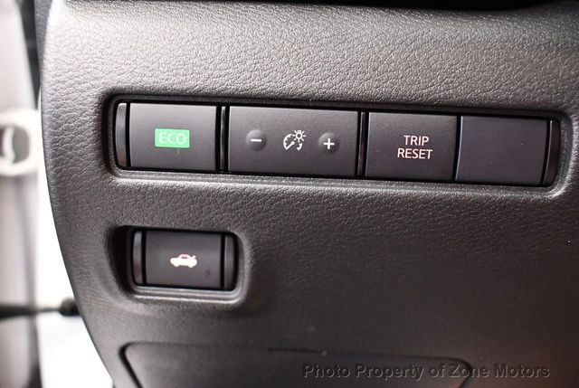 2021 Nissan Sentra SR CVT - 22056886 - 29