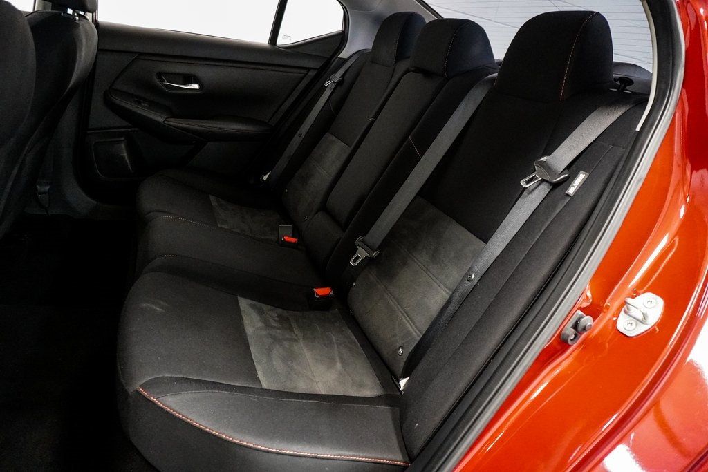 2021 Nissan Sentra SR photo 4