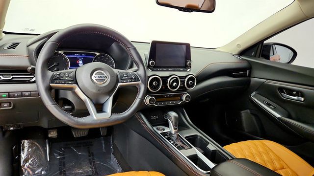 2021 Nissan Sentra SR CVT w/ SR Premium Package, Bose Audio & Moonroof - 23039426 - 11