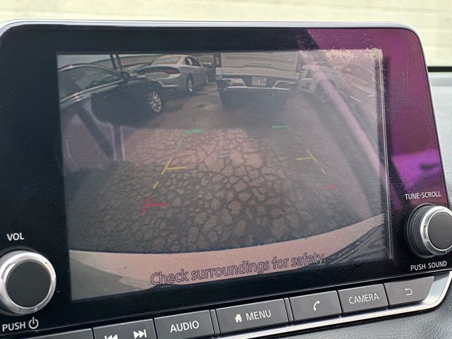 2021 Nissan Sentra SV CVT - 22984238 - 16