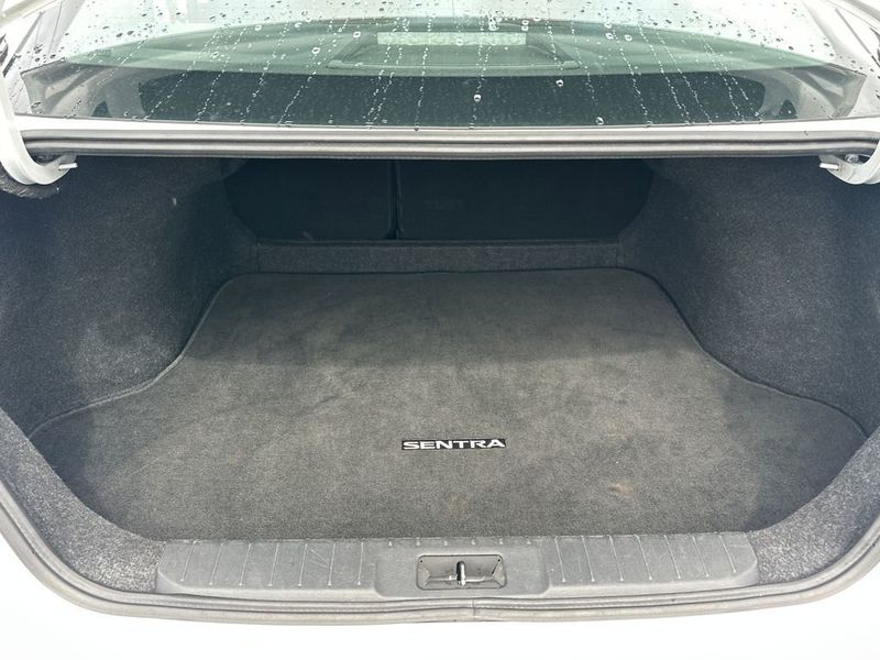 2021 Nissan Sentra SV CVT - 22984238 - 19