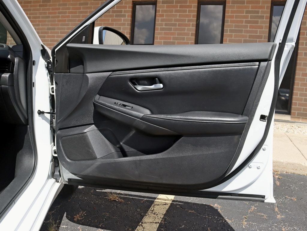 2021 Nissan Sentra SV CVT - 23072405 - 23
