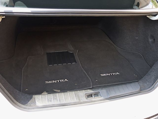 2021 Nissan Sentra SV CVT - 23072405 - 26