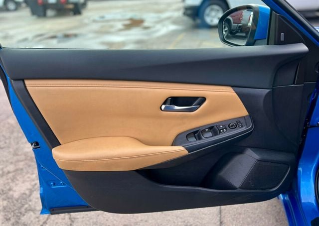 2021 Nissan Sentra SV CVT - 23011765 - 10