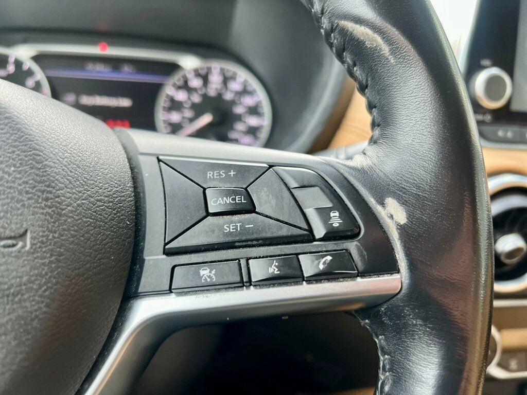 2021 Nissan Sentra SV CVT - 23011765 - 17