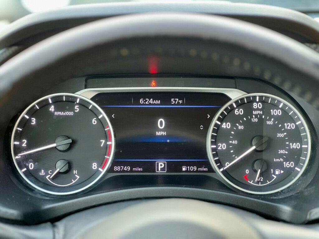 2021 Nissan Sentra SV CVT - 23011765 - 18