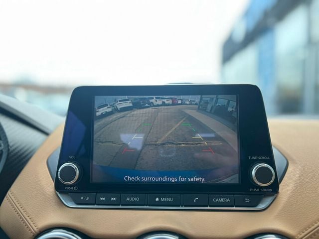 2021 Nissan Sentra SV CVT - 23011765 - 21