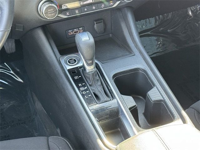 2021 Nissan Sentra SV CVT - 22647852 - 22