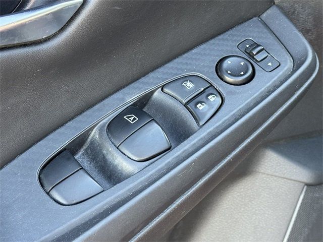 2021 Nissan Sentra SV CVT - 22647852 - 25