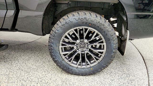 2021 Nissan Titan 4x2 Crew Cab SV w/ Convenience Pkg & 20'' Fuel Off-Road Wheels - 23029899 - 8
