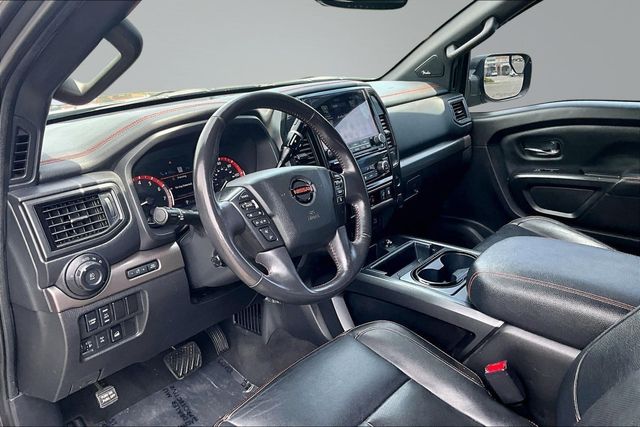 2021 Nissan Titan 4x4 Crew Cab PRO-4X - 23037933 - 10