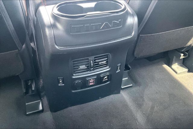 2021 Nissan Titan 4x4 Crew Cab PRO-4X - 23037933 - 32