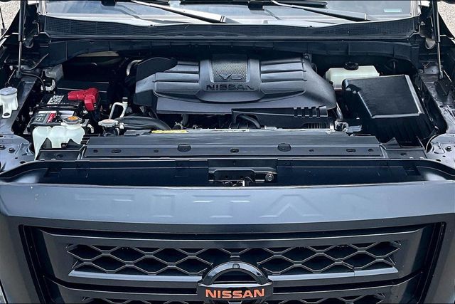 2021 Nissan Titan 4x4 Crew Cab PRO-4X - 23037933 - 34