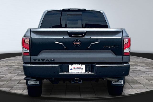 2021 Nissan Titan 4x4 Crew Cab PRO-4X - 23037933 - 5