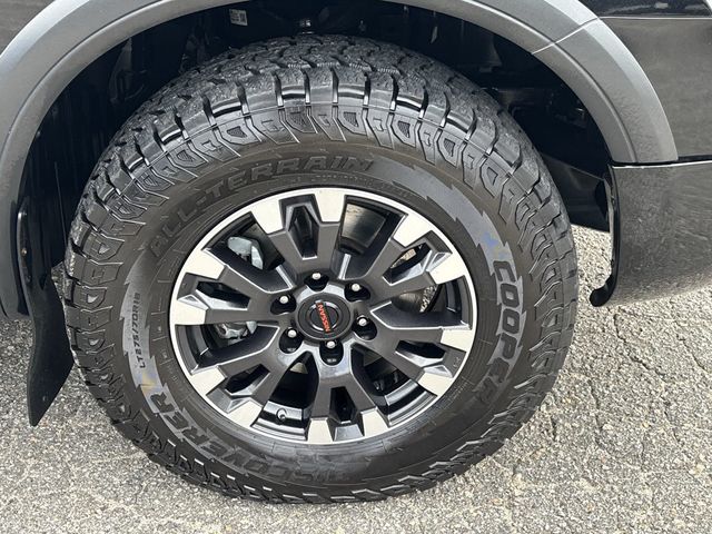2021 Nissan Titan 4x4 Crew Cab PRO-4X - 22792318 - 11