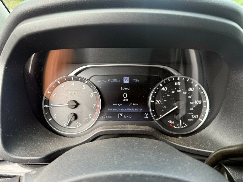 2021 Nissan Titan Crew Cab SV photo 3
