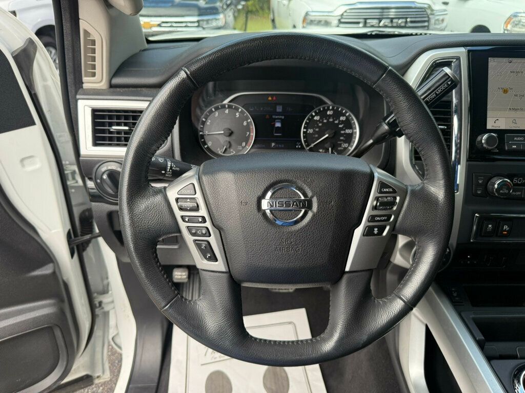 2021 Nissan Titan Crew Cab SV photo 4