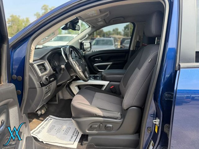2021 Nissan Titan Crew Cab SV Pickup 4D 5 1/2 ft - 23057662 - 11
