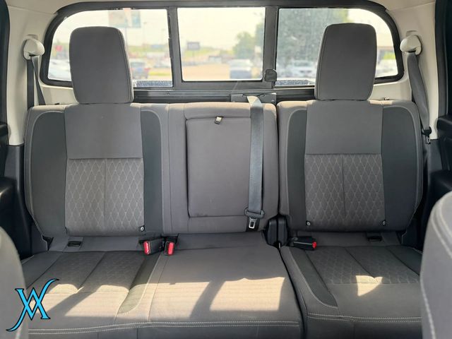 2021 Nissan Titan Crew Cab SV Pickup 4D 5 1/2 ft - 23057662 - 24