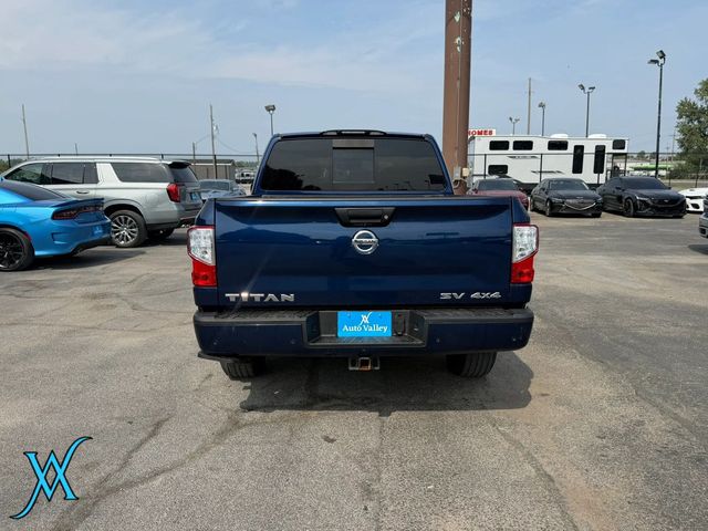 2021 Nissan Titan Crew Cab SV Pickup 4D 5 1/2 ft - 23057662 - 5
