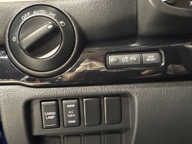 2021 Nissan Titan XD 4x4 Crew Cab SV - 23091825 - 23