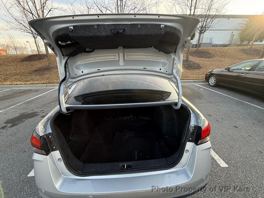 2021 Nissan Versa S CVT - 22984361 - 19