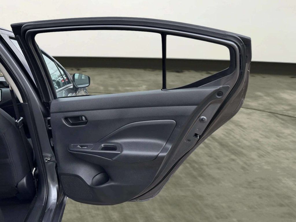 2021 Nissan Versa S CVT - 22993940 - 15