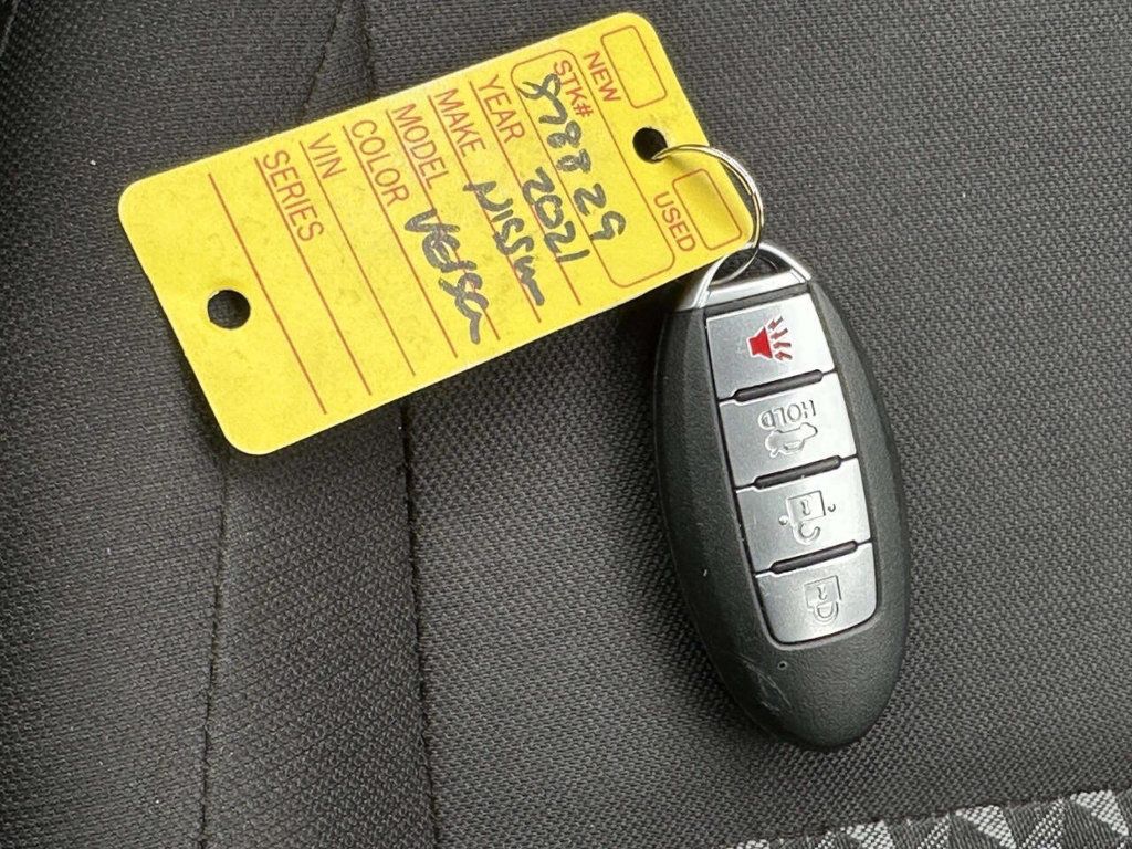 2021 Nissan Versa S CVT - 22993940 - 30