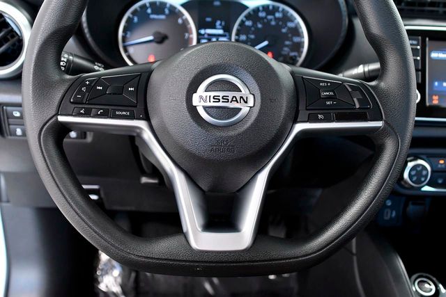 2021 Nissan Versa S CVT - 21871486 - 19