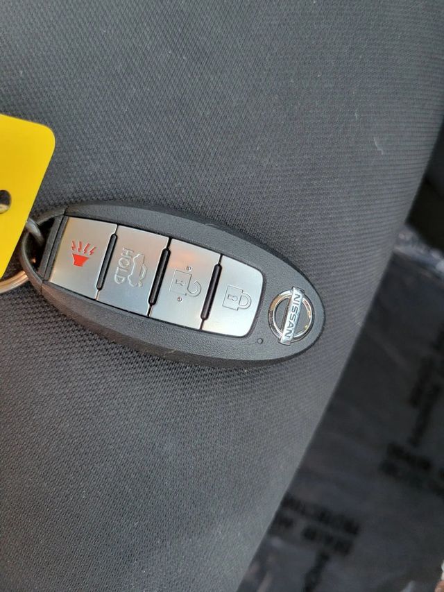 2021 Nissan Versa S Sedan 4D - 22531288 - 33