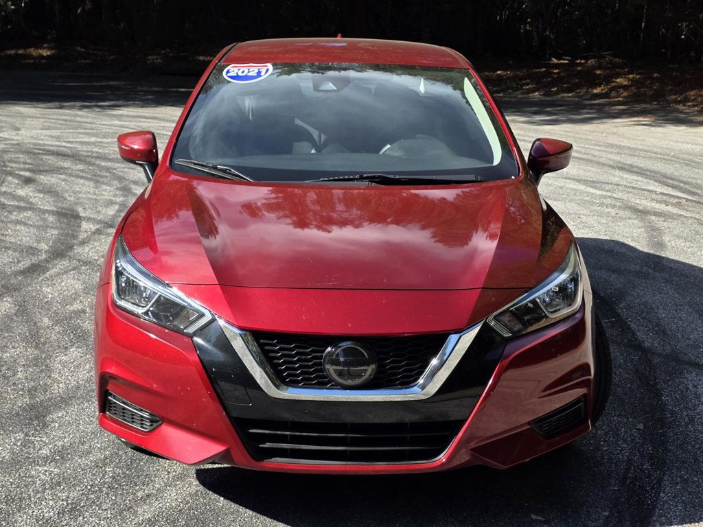 2021 Nissan Versa SV Sedan photo 2
