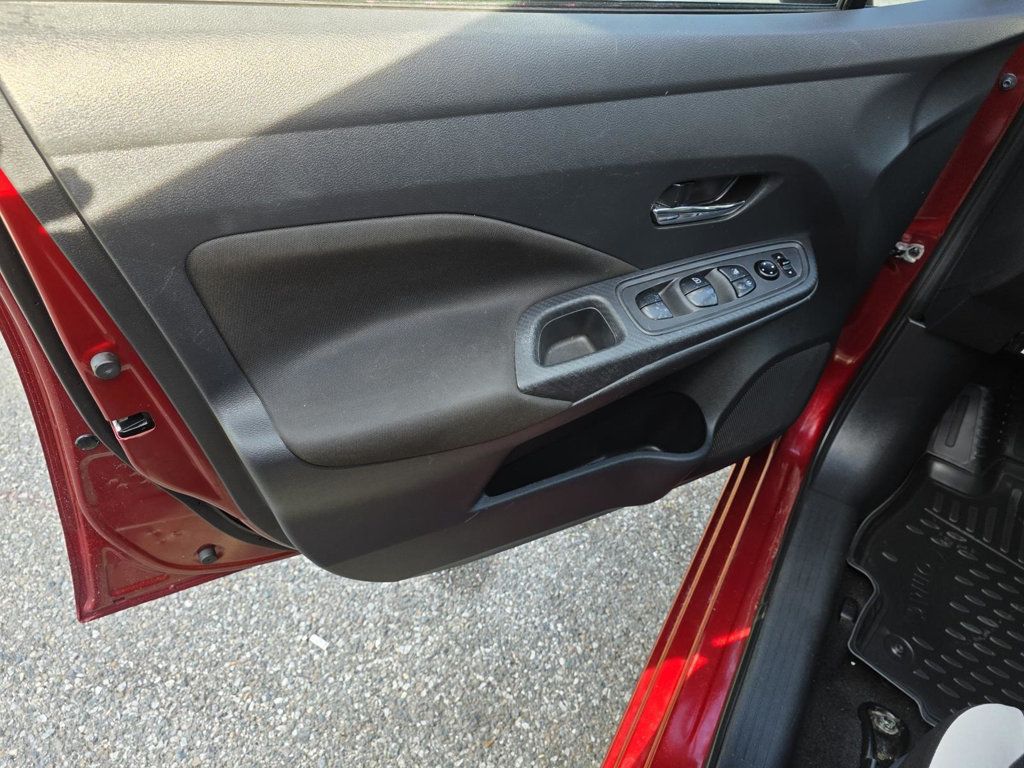 2021 Nissan Versa SV Sedan photo 24