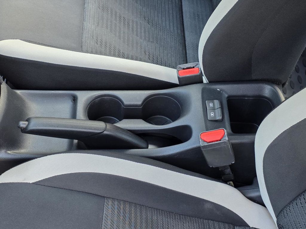 2021 Nissan Versa SV Sedan photo 7