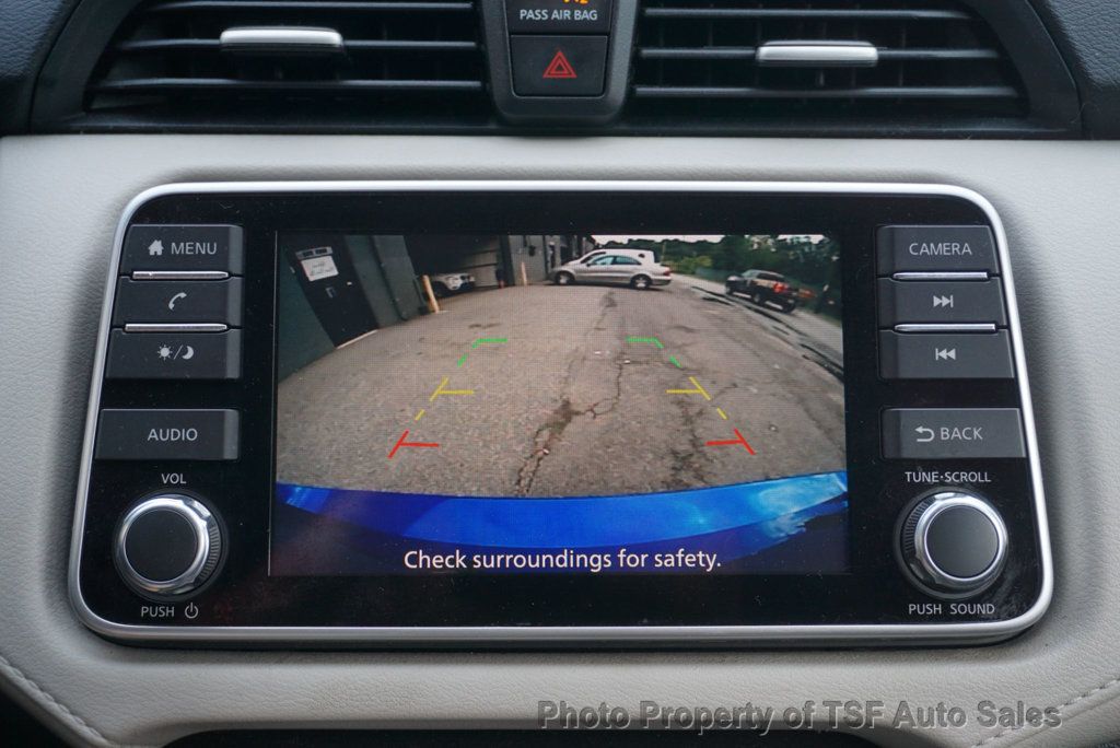 2021 Nissan Versa SV Sedan photo 17