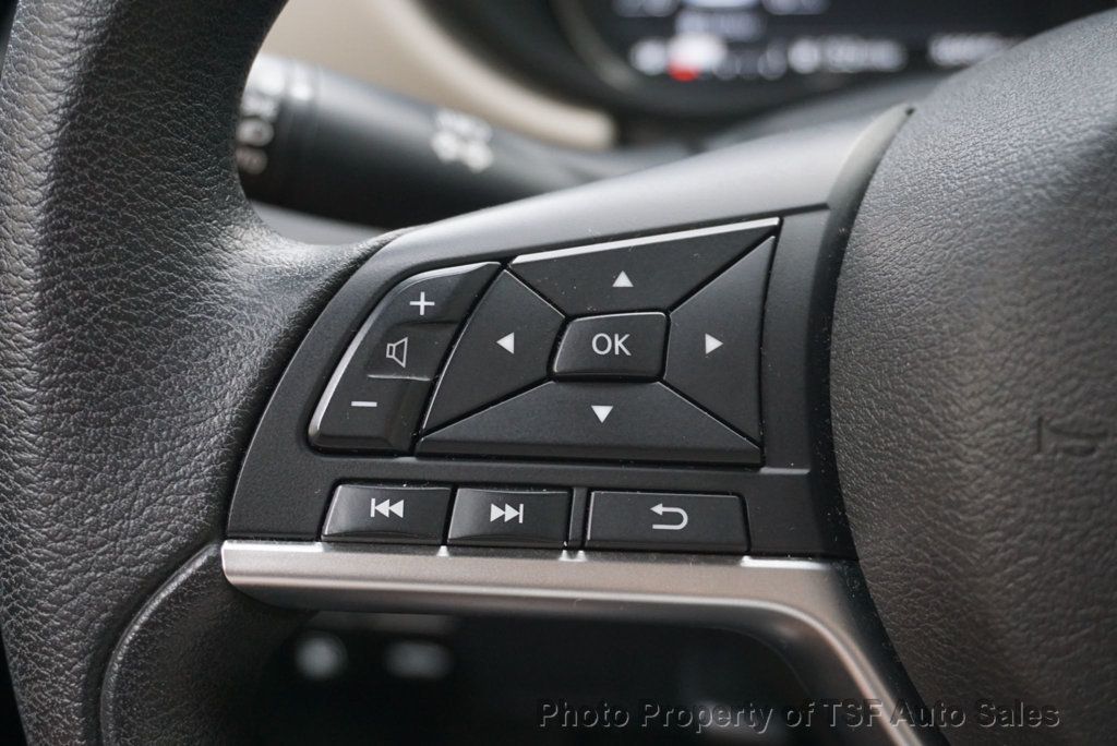 2021 Nissan Versa SV Sedan photo 23