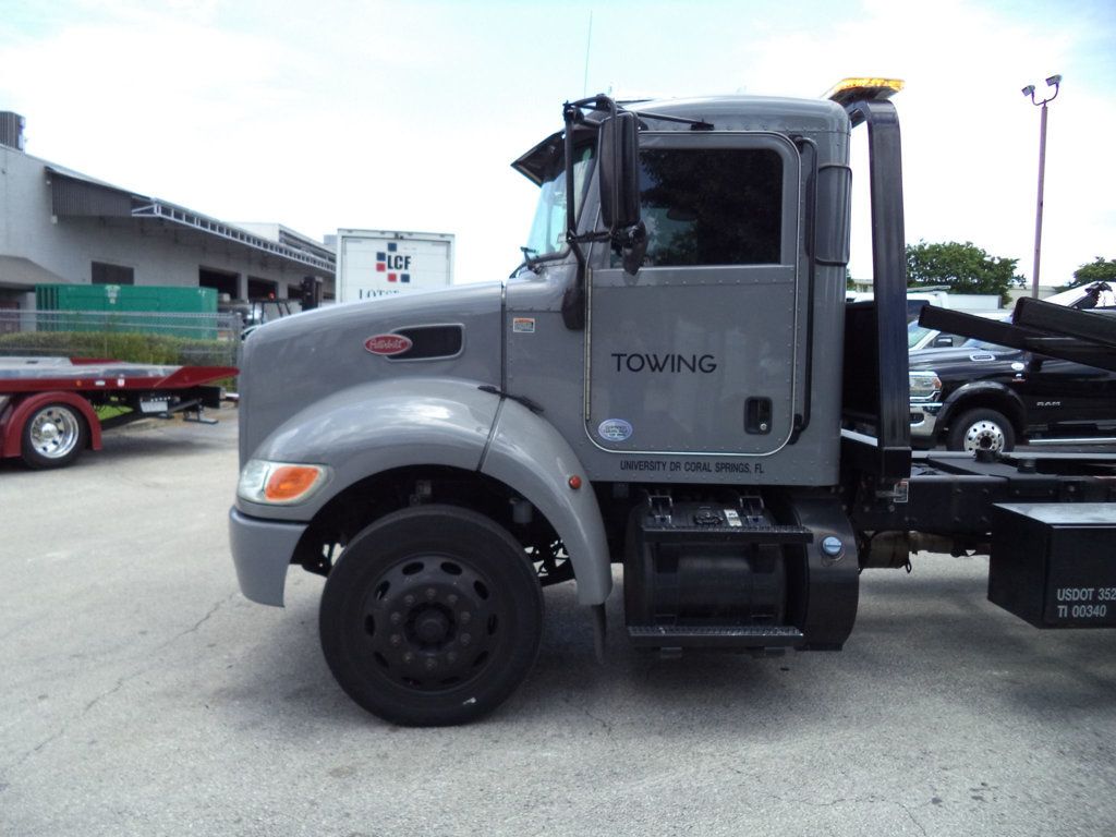 2021 Peterbilt 337 w/ CENTURY 22ft RIGHT APPROACH LCG Rollback - 23047989 - 12