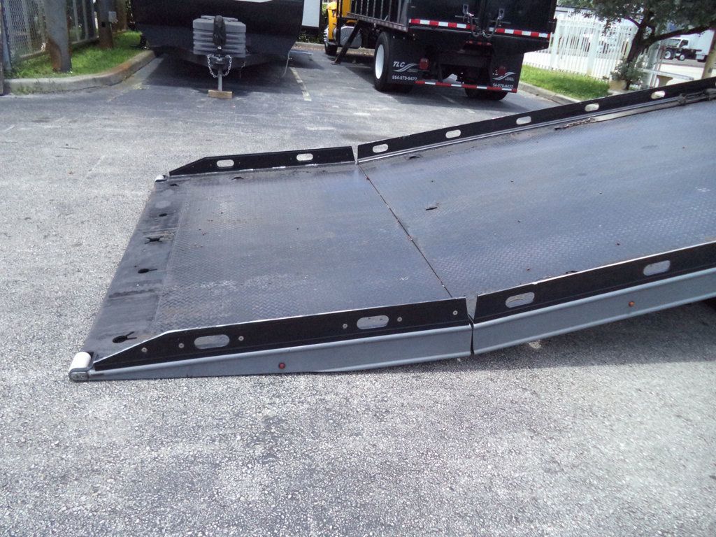 2021 Peterbilt 337 w/ CENTURY 22ft RIGHT APPROACH LCG Rollback - 23047989 - 31