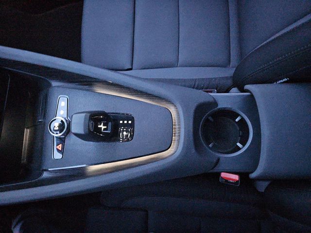 2021 Polestar 2 Launch Edition Fastback - 22987317 - 14