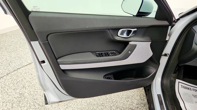 2021 Polestar 2 Launch Edition Fastback w/ 20'' Black Diamond Cut Wheels - 23037038 - 10